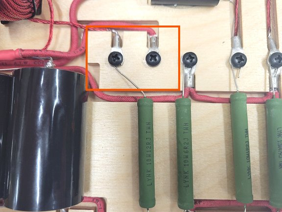 Speaker crossover network wiring detail